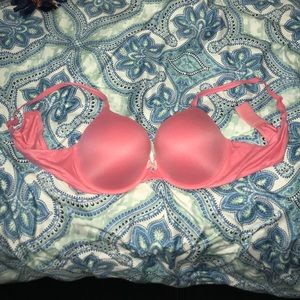 Victoria’s Secret 38C Pink Bra